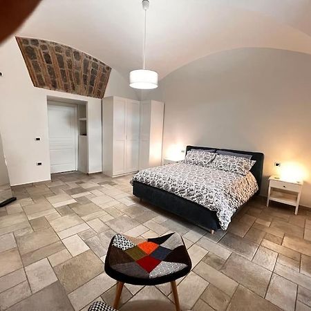 A Casa Di Ty Apartment Caserta Luaran gambar
