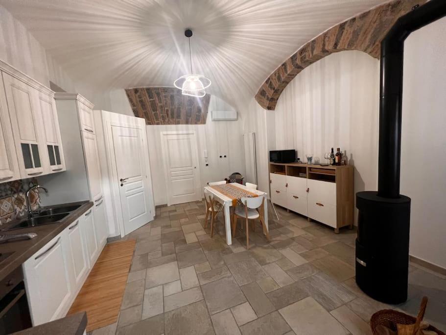 A Casa Di Ty Apartment Caserta Luaran gambar