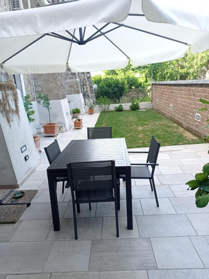 A Casa Di Ty Apartment Caserta Luaran gambar