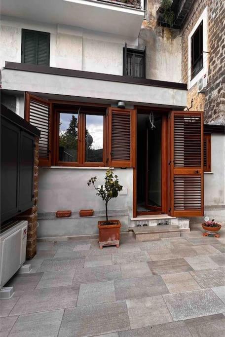 A Casa Di Ty Apartment Caserta Luaran gambar